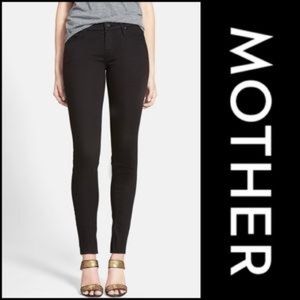 Size 30 Mother “the looker” in “a model spy” wash (black)!